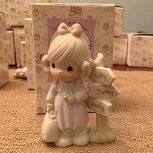 Precious Moments 1993 Symbol of Membership, Collectors Club